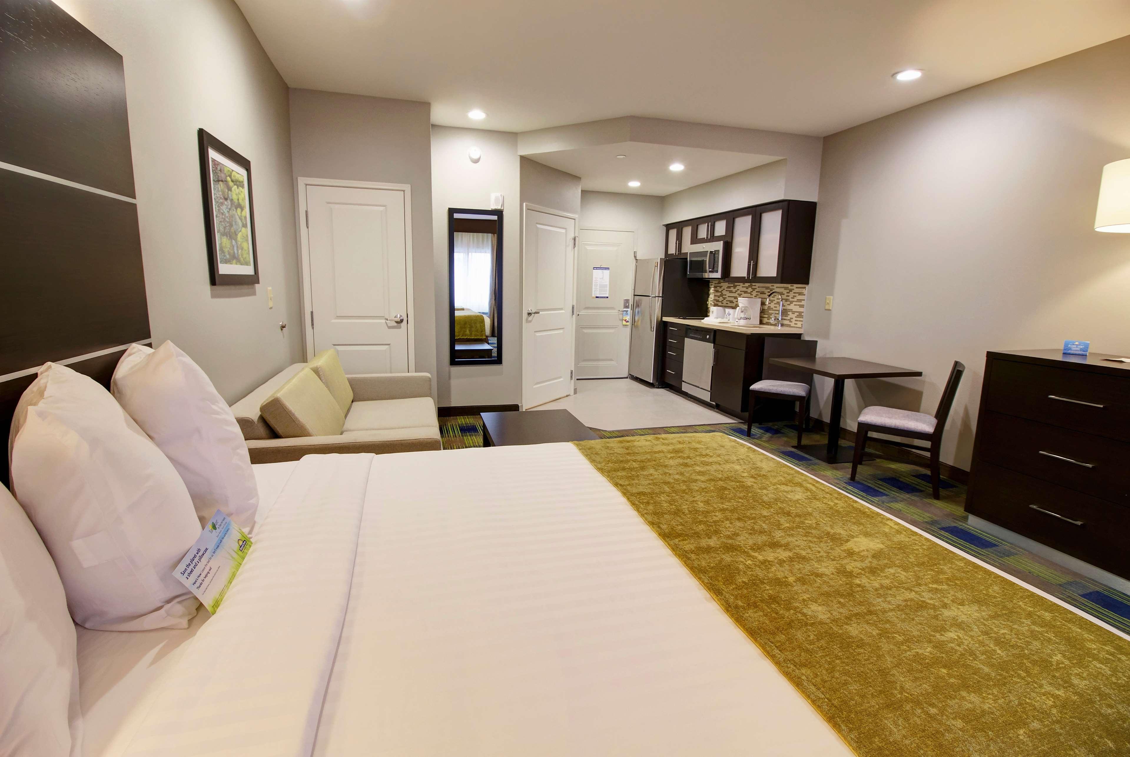 Days Inn & Suites By Wyndham Port Arthur Buitenkant foto