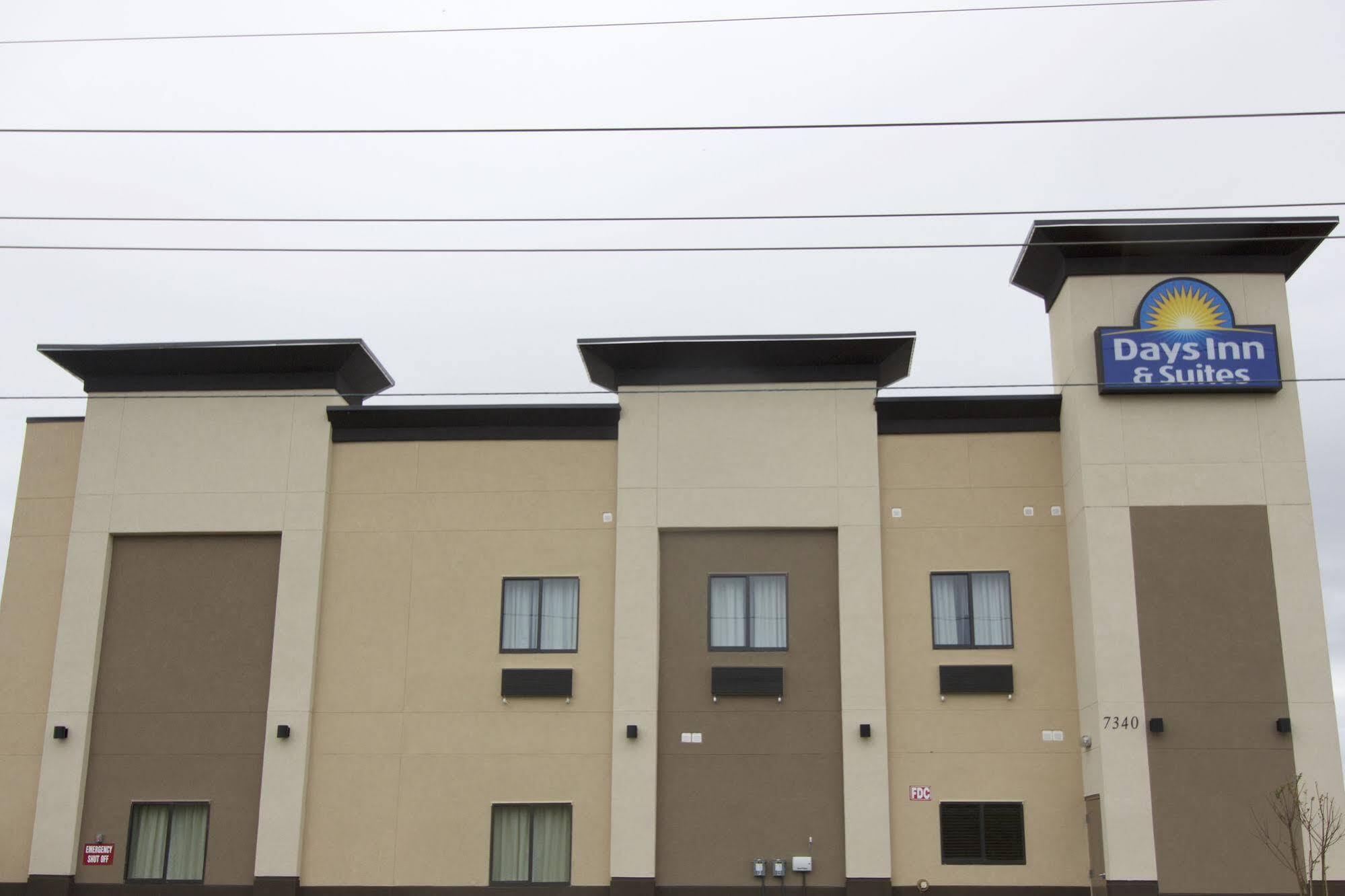 Days Inn & Suites By Wyndham Port Arthur Buitenkant foto