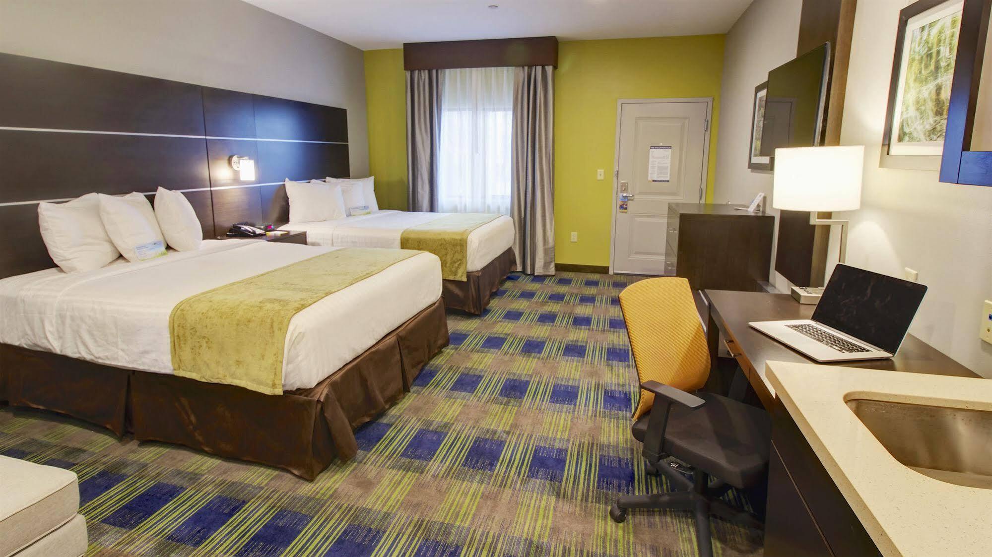 Days Inn & Suites By Wyndham Port Arthur Buitenkant foto