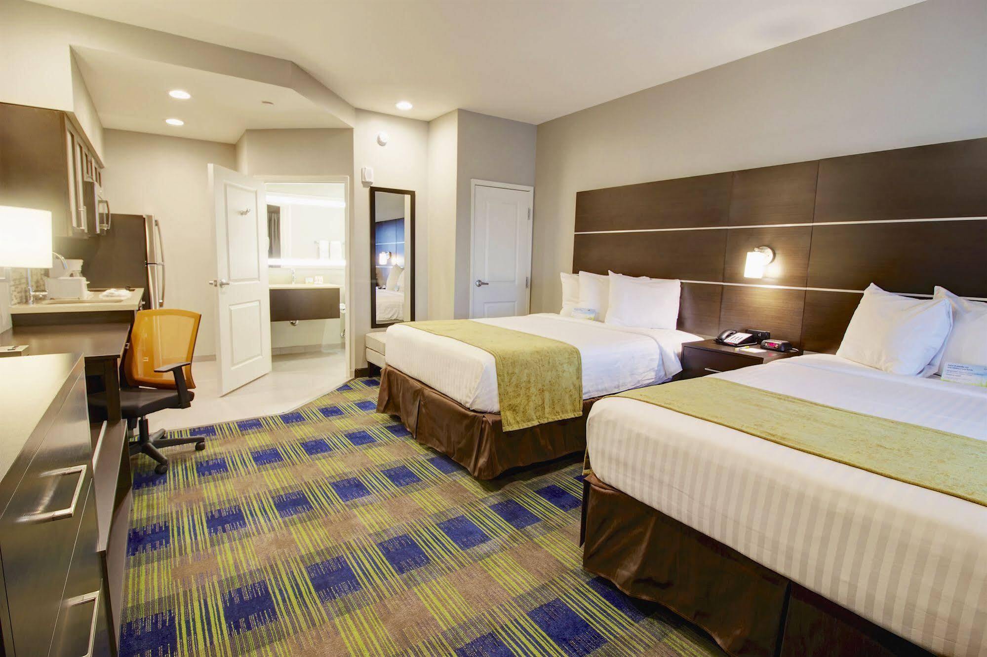 Days Inn & Suites By Wyndham Port Arthur Buitenkant foto
